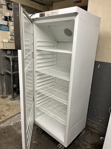 Electrolux commercial fridge - electrolux,