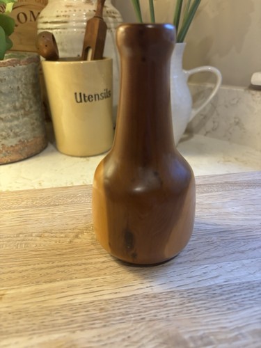 Wooden turned treen - , yew