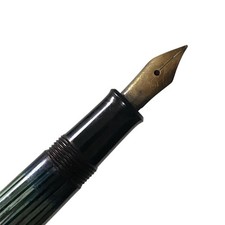 VINTAGE PELIKAN 140 FOUNTAIN PEN; 14K F NIB