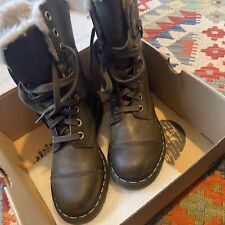 Dr MARTENS  Olive BOOTS
