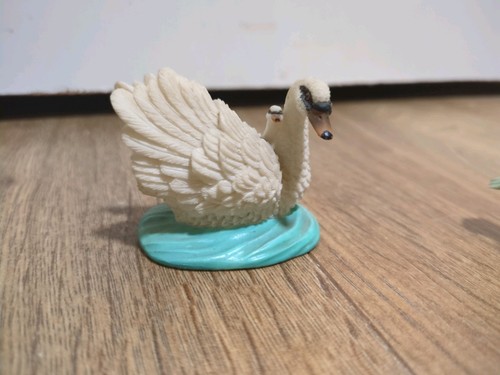 Decorative swan and cygnet - swan,