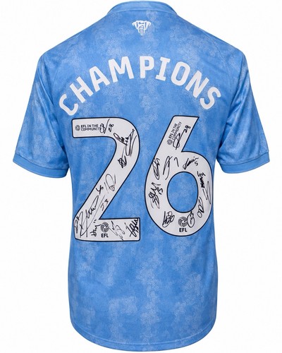 Squad team hand signed - hand, shirt