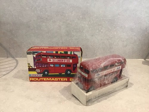Lone star routemasters bus - star,