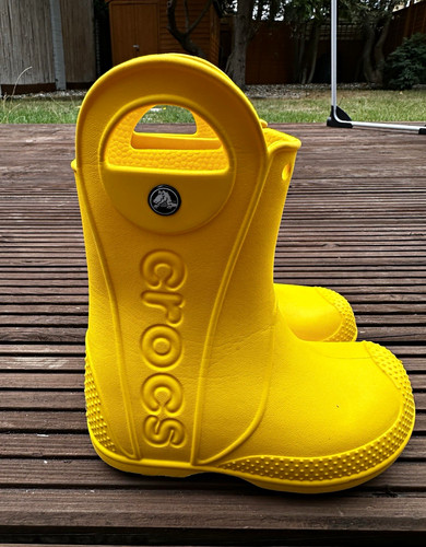 Crocs handle rain - crocs,