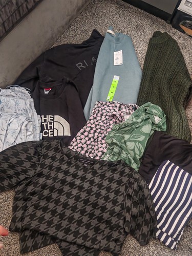 Women clothes bundle size - women's,
