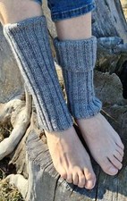 Ribbed knee-high leg warmers