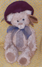 HEARTFELT COLLECTABLES BEAR CARI  1997 CSA263-Z