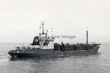 rp08004 - UK Dredger - W.D