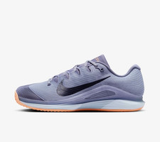 UK 7.5 EUR 42 - Nike Zoom