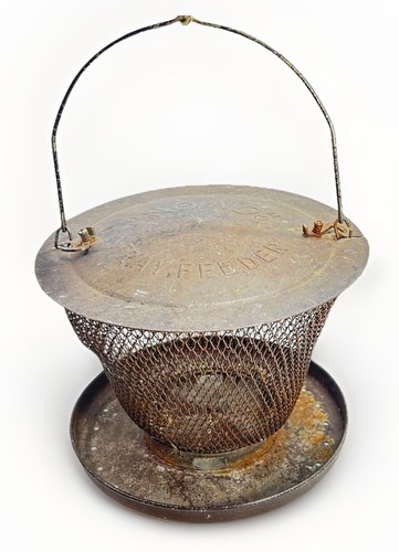 Vintage tray bird feeder - no,