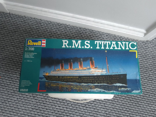 Revell titanic 1 700 - revell, r.m.s.
