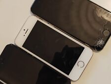 Mixed job lot old phones - 4x Iphone, 1x Samsung (for repairs and parts)