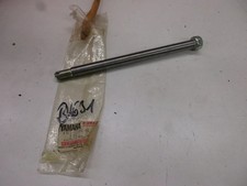 Thru Axle 1W1-25181-01 D1631