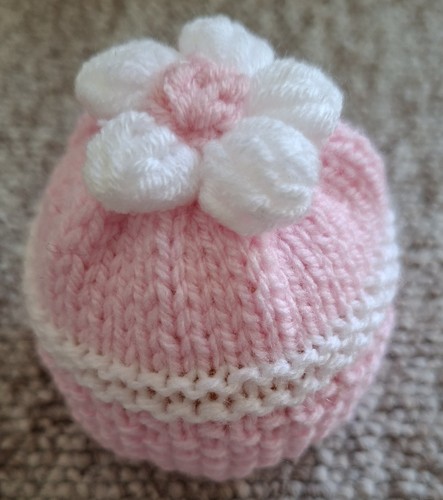 Single hand knitted - knitted, cup