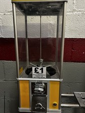 Northern Beaver 26 toy vending machine -YELLOW & BLUE 50-55mm capsules