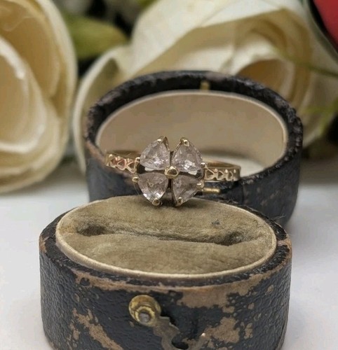 9ct amethyst clover - clover, in