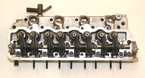 Engine cylinder head - head, for