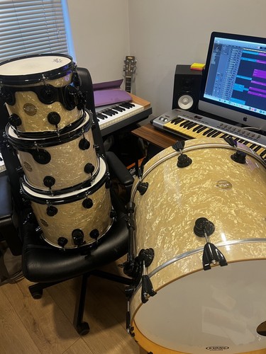 Drums collectors with rare - with,