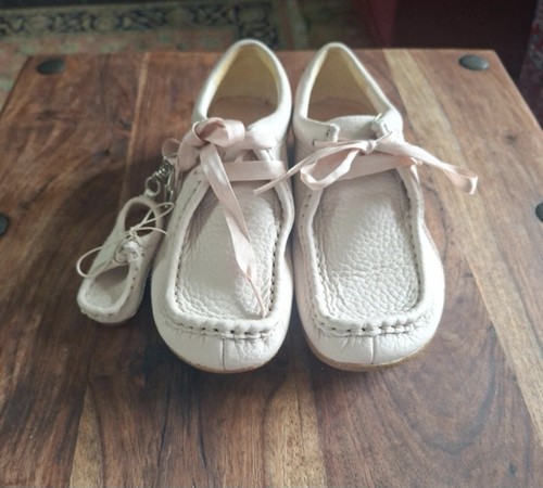 Child clarks wallabies - child's, size