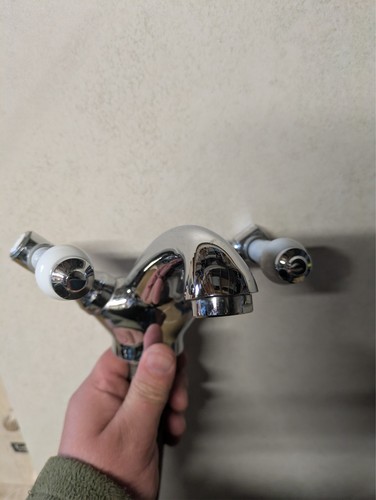 Chatsworth bath and sink
