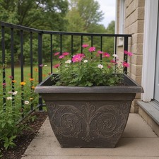 Alhambra Square Planter 25cm