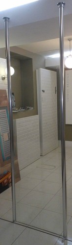 Aqata minimalist glass - minimalist,