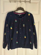 Ladies Embroidered Pineapple