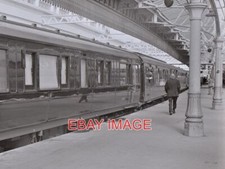 PHOTO  ROYAL TRAIN CARRIAGE