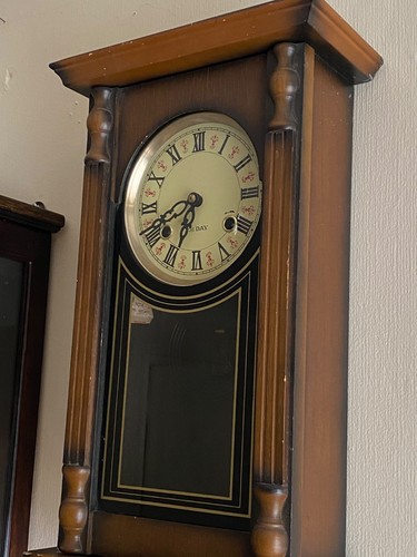 Day chiming clock working - 31,