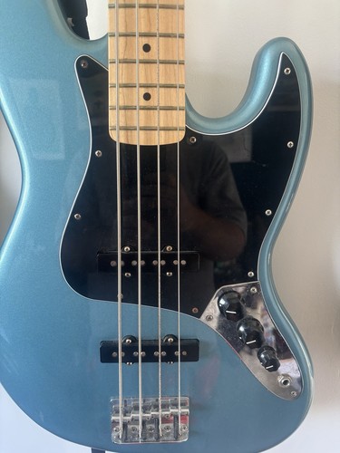 Fender modern playe - , bass