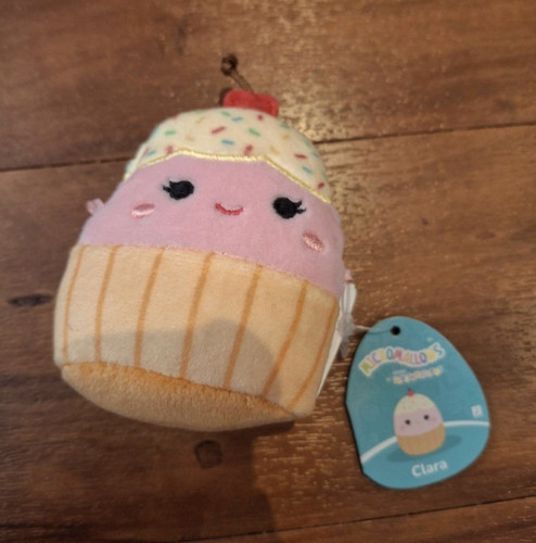 Squishmallow clara cupcake - squishmallow,