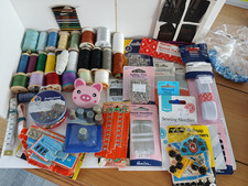 Mixed Lot Of VIntage And Modern Sewing Items