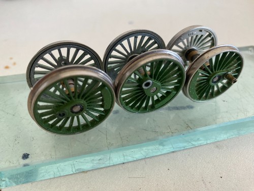Hornby b17 football - hornby,