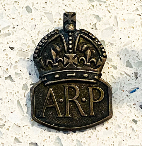 Ww2 british silver arp - british, badge