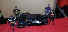 1-18 HOT WHEELS  BATMOBILE TUMBLER, WITH 4FIGURES AND MERCEDES BATMOBILE LIGHTS 