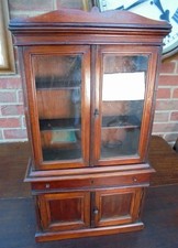 Apprentice Miniature Cabinet