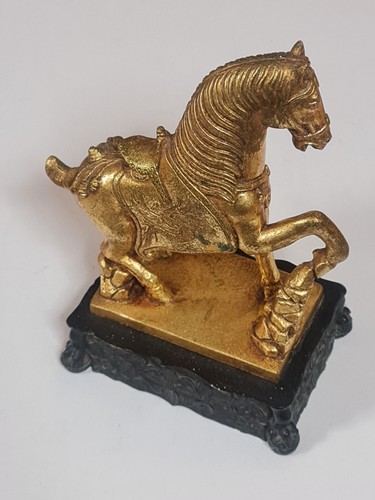 Figurine horse ornament table - horse,