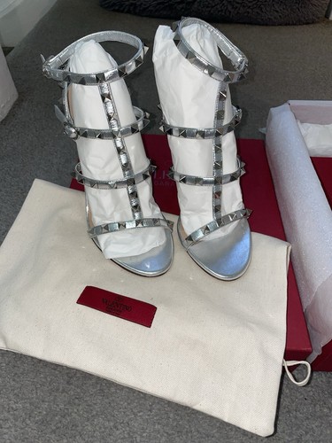 Valentino garavani rockstud - valentino,