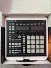 Native Instruments Maschine