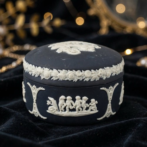 Vintage wedgwood black - wedgwood,