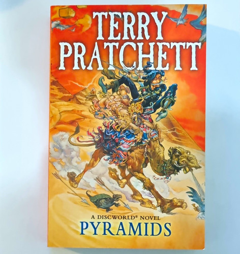 Terry pratchett discworld - pratchett,