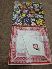 Vintage Ladies Handkerchiefs In Box  100% Cotton