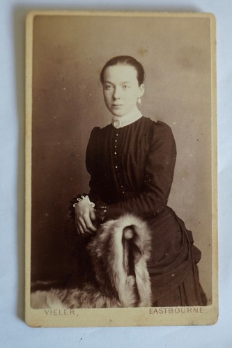 Cdv pretty victorian - cdv, a