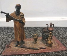 LARGE ARAB SELLER TRADESMAN