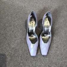 Magritte Court Shoes Pearl