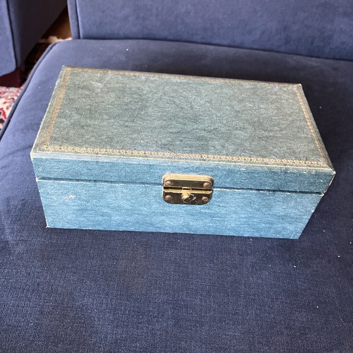 Vintage musical jewellery box - musical,