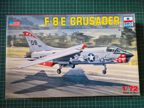 Esci 9066 crusader 1 - esci,
