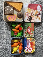 Wooden pretend role play food (Erzi) play kitchen, shop: Vegetables in a tin