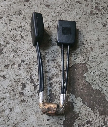 Audi rear seat belt - ,