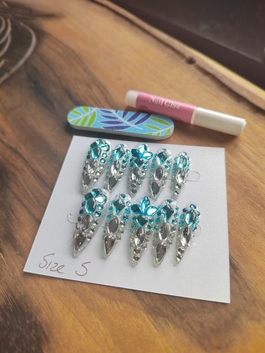 Press nails - press, on